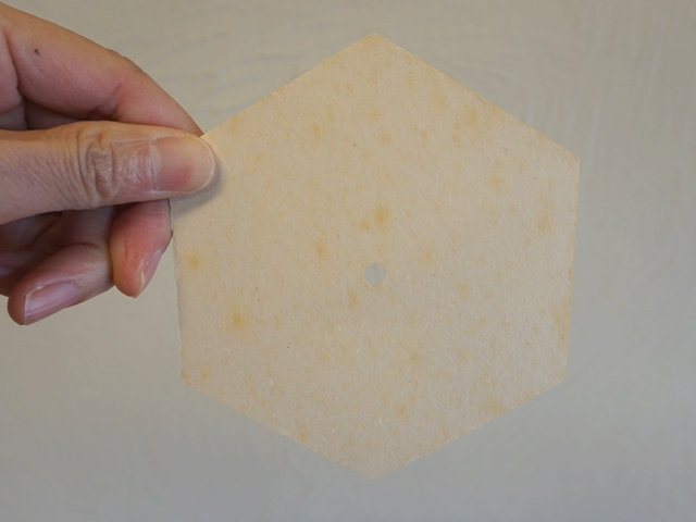 訳あり六角形穴あき