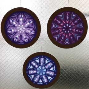 お客様の作品ご紹介④「オリジナル図案のローズウィンドウ作品17枚」 お客様の作品ご紹介④「オリジナル図案のローズウィンドウ作品17枚」